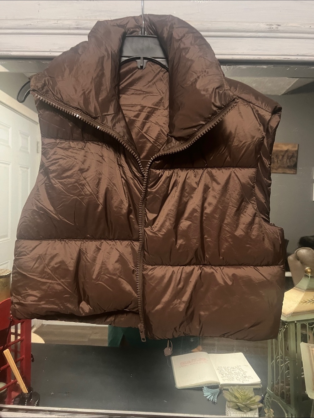 Brown Puffer Vest Jacket - Women's Sleeveless Coat